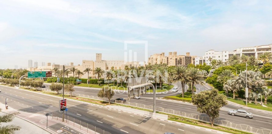 Lakás itt: Umm Suqeim, Dubai, EAE, 2 hálószoba, 126.07 m², azonosító: 762517