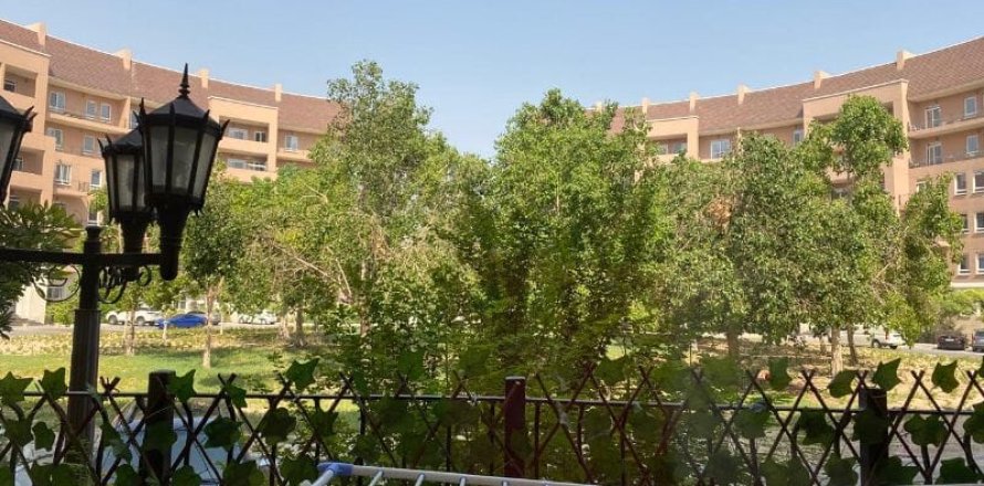 Apartmán v Motor City, Dubai, SAE 2 spálne, 151 m2 č. 720665