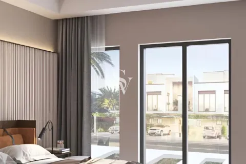 Řadový dům v Dubai Investment Park, SAE 5 ložnice, 220 m² Č.: 740048 - fotografie 3