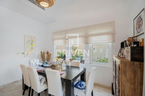 Vila v The Villa, Dubai, SAE 5 spální, 479 m2 č. 683355 - Fotografia 6