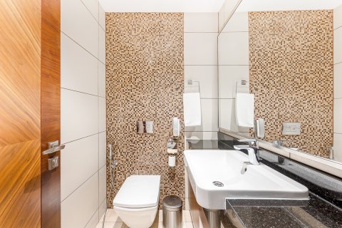 Huoneisto Business Bay, Dubai, Arabiemiraatit 1 makuuhuone, 67.59 m2 № 750768 - kuva 13