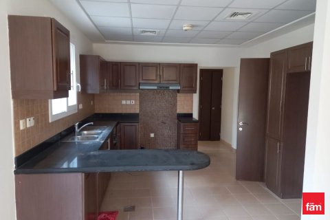 Vilă de închiriat în Dubai, EAU 5 dormitoare, 583.6 mp.  №689426 - poză 7