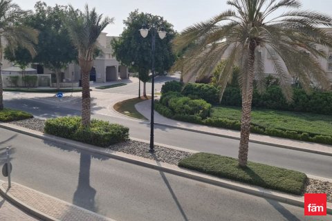 Vilă de închiriat în Dubai, EAU 5 dormitoare, 583.6 mp.  №689426 - poză 18