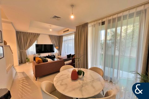 Villa in Reem, Dubai, UAE 3 bedrooms, 236 sq.m. № 671426 - photo 6