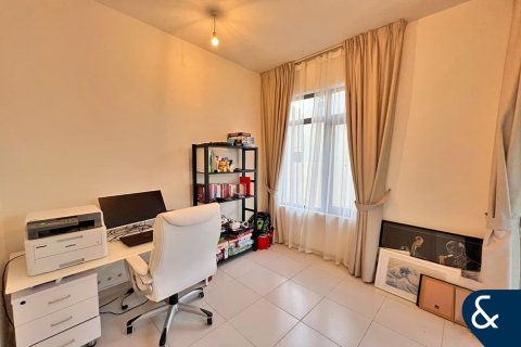 Villa in Reem, Dubai, UAE 3 bedrooms, 236 sq.m. № 671426 - photo 11