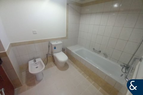 Villa in The Springs, Dubai, UAE 3 bedrooms, 251 sq.m. № 671424 - photo 12