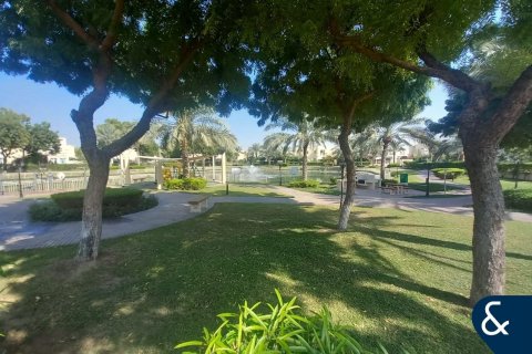 Villa in The Springs, Dubai, UAE 3 bedrooms, 251 sq.m. № 671424 - photo 11