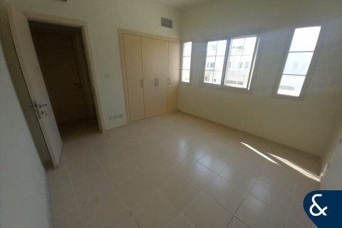 Villa in The Springs, Dubai, UAE 3 bedrooms, 251 sq.m. № 671424 - photo 4