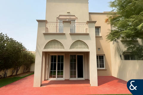 Villa in The Springs, Dubai, UAE 3 bedrooms, 251 sq.m. № 671424 - photo 1