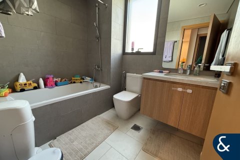 Villa in Dubai Land, Dubai, UAE 4 bedrooms, 216 sq.m. № 671422 - photo 9