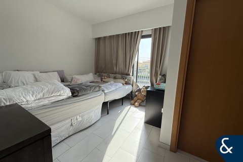 Villa in Dubai Land, Dubai, UAE 4 bedrooms, 216 sq.m. № 671422 - photo 11