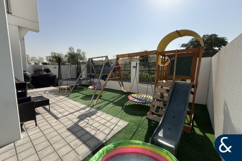 Villa in Dubai Land, Dubai, UAE 4 bedrooms, 216 sq.m. № 671422 - photo 14