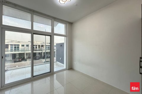 Dubai, BAE’de sıra ev 5 yatak odası, 112.2 m&sup2; No 712809