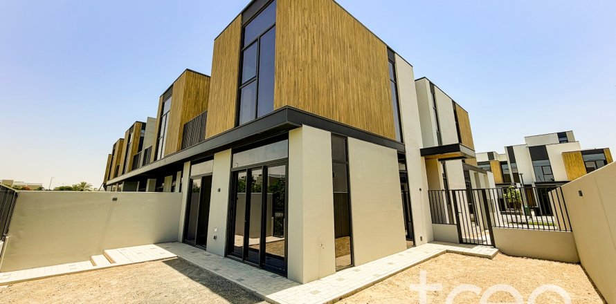 Shtëpi në qytet në Mudon, Dubai, Emiratet e Bashkuara Arabe 4 dhoma gjumi, 236.81 m2. № 739237