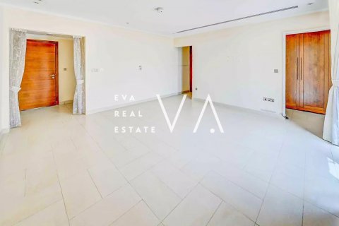 Jumeirah, Dubai, UAE의 임대용 아파트 침실 4개, 509.93제곱미터 번호 637701 - 사진 3