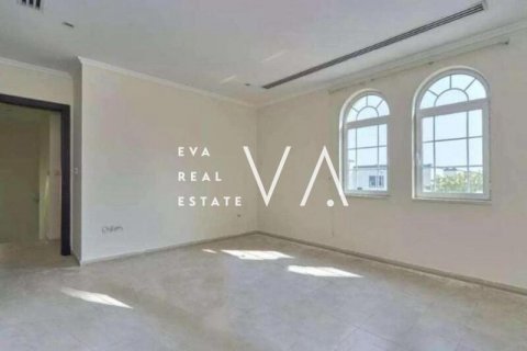 Jumeirah, Dubai, UAE의 임대용 아파트 침실 4개, 509.93제곱미터 번호 637701 - 사진 7