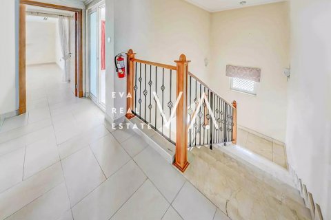 Jumeirah, Dubai, UAE의 임대용 아파트 침실 4개, 509.93제곱미터 번호 637701 - 사진 10