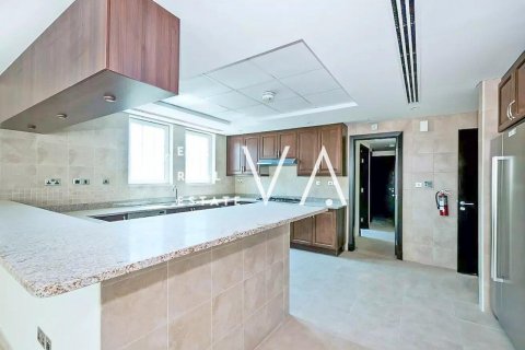 Jumeirah, Dubai, UAE의 임대용 아파트 침실 4개, 509.93제곱미터 번호 637701 - 사진 6