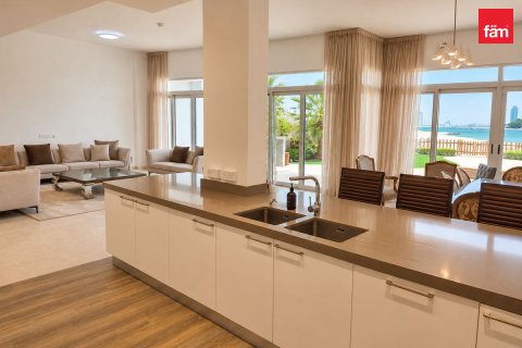 Villa til leje i Palm Jumeirah, Dubai, UAE 5 soveværelser, 478.4 kvm № 740360 - foto 5