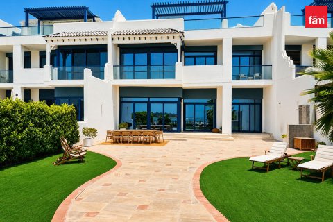 Villa til leje i Palm Jumeirah, Dubai, UAE 5 soveværelser, 478.4 kvm № 740360 - foto 2