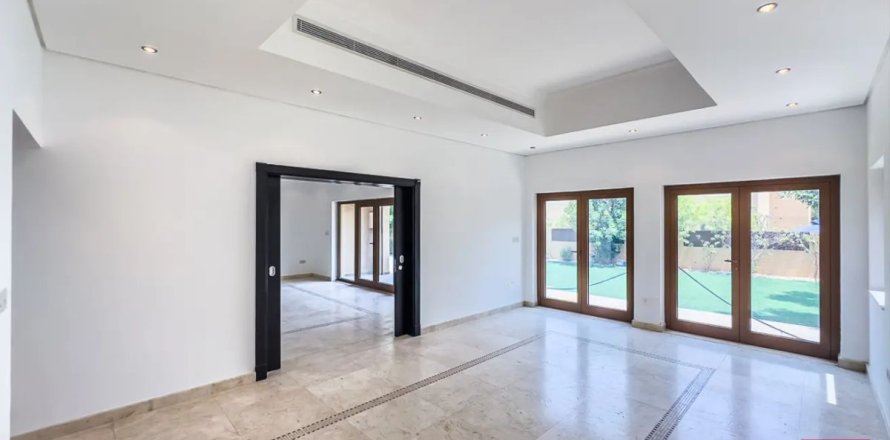 Villa en Al Furjan, Dubai, EAU 5 dormitorios, 600 m² № 659209