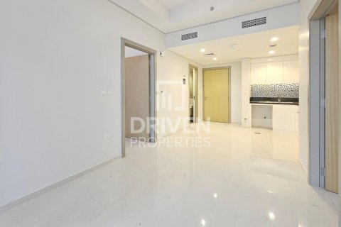 Apartamento en venta en Business Bay, Dubai, EAU 2 dormitorios, 76 m2 № 683171 - foto 1