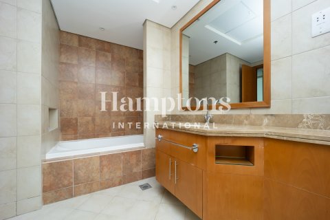 Apartament de închiriat în Jumeirah Beach Residence, Dubai, EAU 2 dormitoare, 153.90961301 mp. №709391 - poză 18