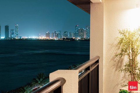Apartment til salg i Palm Jumeirah, Dubai, UAE 1 soveværelse, 107.6 kvm № 700029 - foto 17
