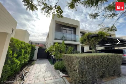 Βίλα σε Dubai, ΗΑΕ 5 υπνοδωμάτια, 390.7 τ.μ. Αρ. 740829 - φωτογραφία 13