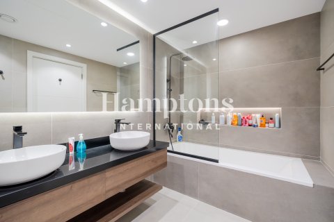 Apartment in The Hills, Dubai, UAE 3 bedrooms, 165.73895200 sq.m. № 681396 - photo 12