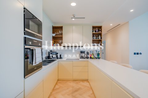 Apartment in The Hills, Dubai, UAE 3 bedrooms, 165.73895200 sq.m. № 681396 - photo 9