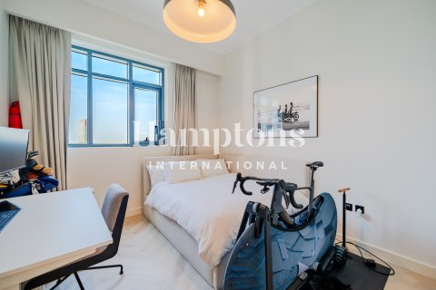 Apartment in The Hills, Dubai, UAE 3 bedrooms, 165.73895200 sq.m. № 681396 - photo 14