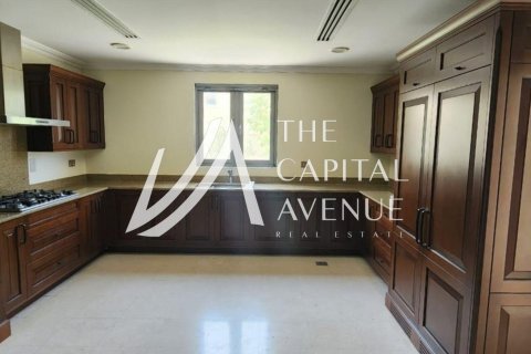 Villa on the Saadiyat Island, Abu Dhabi, UAE 5 bedrooms, 452 sq.m. № 681395 - photo 9