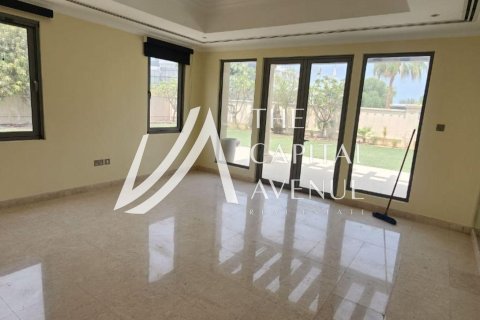 Villa on the Saadiyat Island, Abu Dhabi, UAE 5 bedrooms, 452 sq.m. № 681395 - photo 6