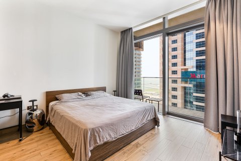 Lägenhet till försäljning i Dubai Marina, Dubai, UAE 1 sovrum, 73.53 kvm Nr. 748832 - fotografi 3