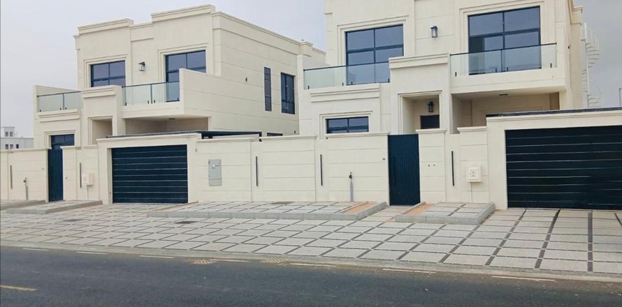 וילה ב Tilal City, Sharjah, איחוד האמירויות 5 חדרי שינה, 399.95 מ"ר מספר 748833
