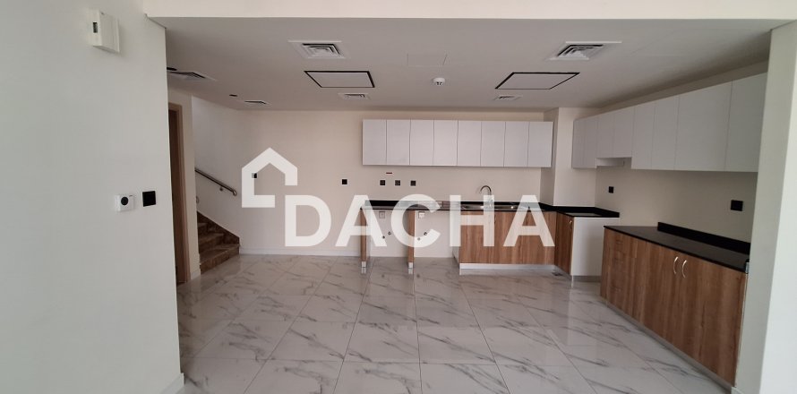 Townhouse sa Dubai Land, UAE 3 silid-tulugan, 124 sq.m. № 706703