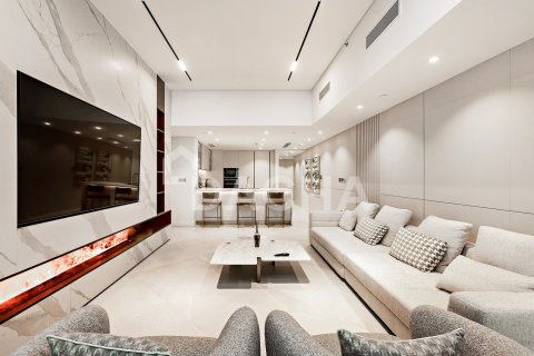 דירה ב Palm Jumeirah, Dubai, איחוד האמירויות 2 חדרי שינה, 183 מ