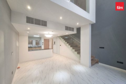 Townhouse in Dubai, UAE 2 bedrooms, 98.5 sq.m. № 769097