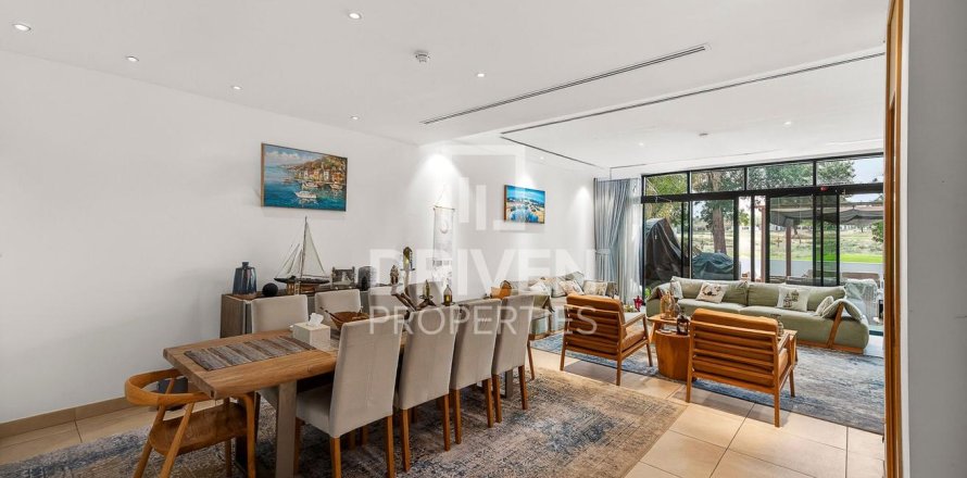 خانه شهری در Jumeirah Golf Estates، Dubai ، امارات متحده عربی 4 خوابه ، 177.54 متر مربع.  شماره 765523