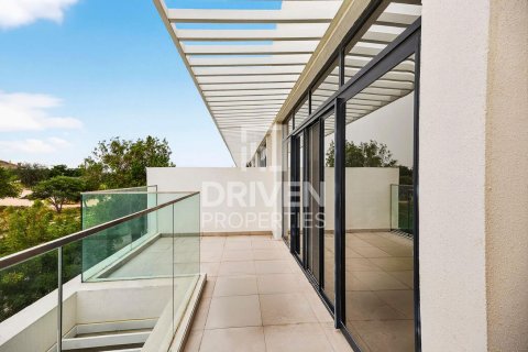 Townhouse de închiriat în Jumeirah Golf Estates, Dubai, EAU 4 dormitoare, 177.54 mp. №765523 - poză 16