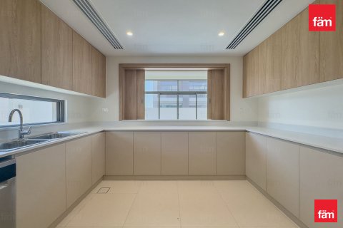 Villa til leie i Dubai, Emiratene 4 soverom, 601.6 kvm Nr. 711695 - Foto 5