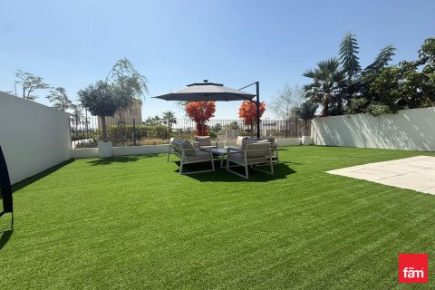 Villa en alquiler en Al Furjan, Dubai, EAU 4 dormitorios, 395.4 m2 № 714943 - foto 16