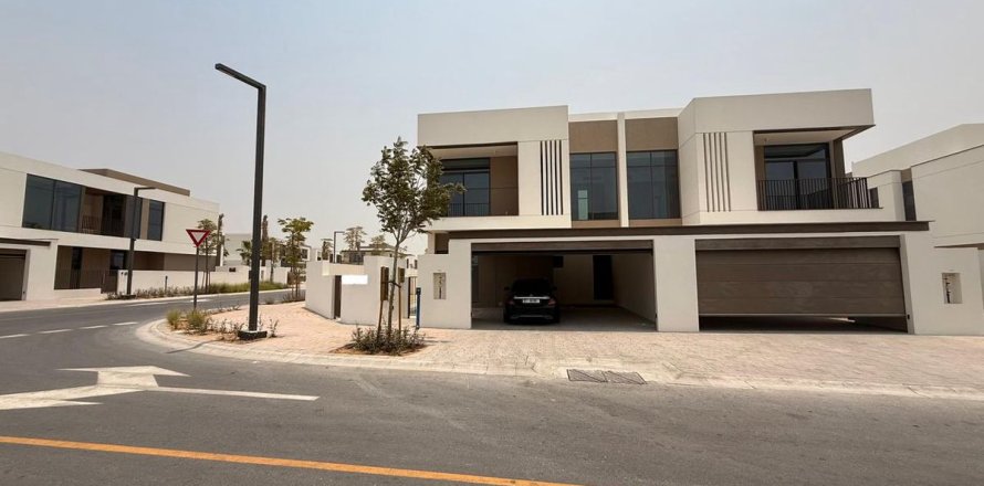 Al Furjan、Dubai、UAEにあるヴィラ 4ベッドルーム、395.4 m2 No714943