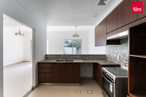 Rijtjeshuis te huur in Dubai, VAE 3 slaapkamers, 160.9 vr.m., nr 714941 - foto 2