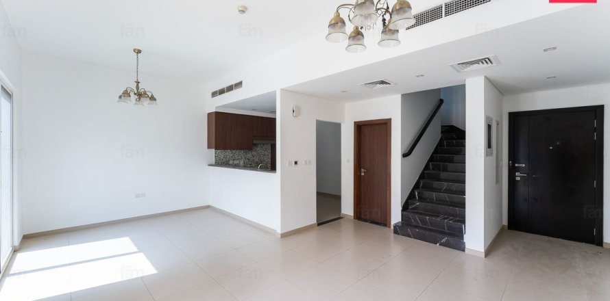 Rijtjeshuis in Dubai, VAE 3 slaapkamers, 160.9 vr.m. nr 714941