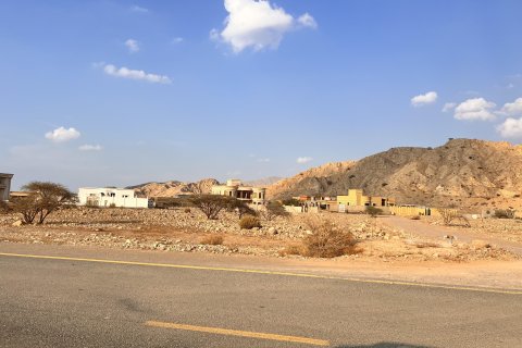 Tanah di Seih Al Harf, Ras Al Khaimah, UAE 883 meter persegi № 730730 - foto 4