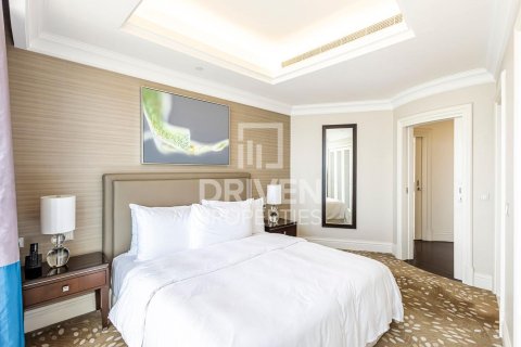 Apartemen di Downtown Dubai (Downtown Burj Dubai), UEA 4 kamar tidur, 264 m2 nomor 655240 - foto 14