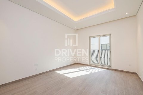 Villa te huur in Mohammed Bin Rashid City, Dubai, VAE 5 slaapkamers, 697 vr.m., nr 655235 - foto 14