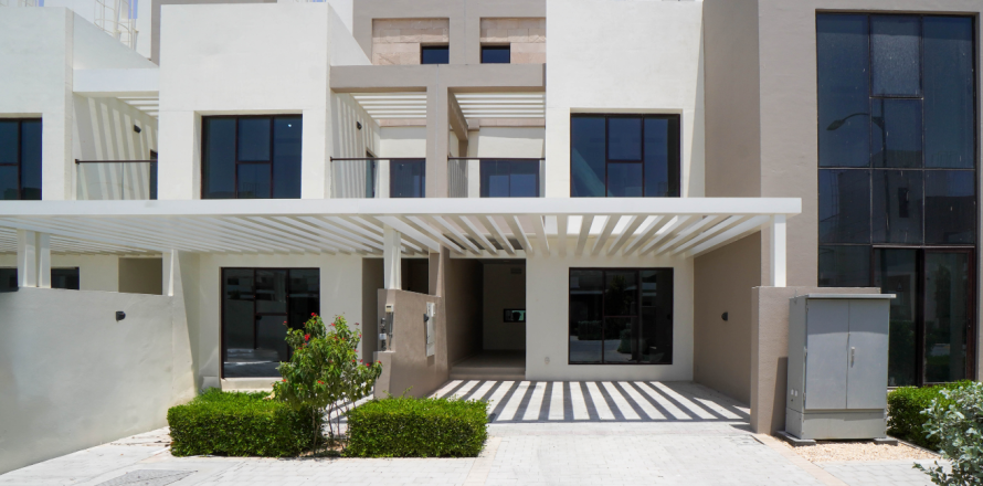 خانه شهری در DAMAC Hills (Akoya by DAMAC)، Dubai ، امارات متحده عربی 4 خوابه ، 169 متر مربع.  شماره 700843